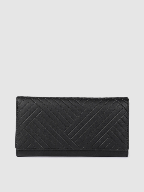 

CERIZ Women Black Quilted Three Fold Wallet