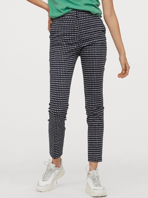 

H&M Women Black & White Striped Cigarette Trousers