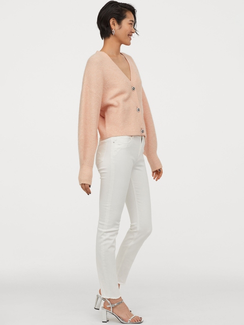 

H&M Women White Solid Cropped Twill Trousers