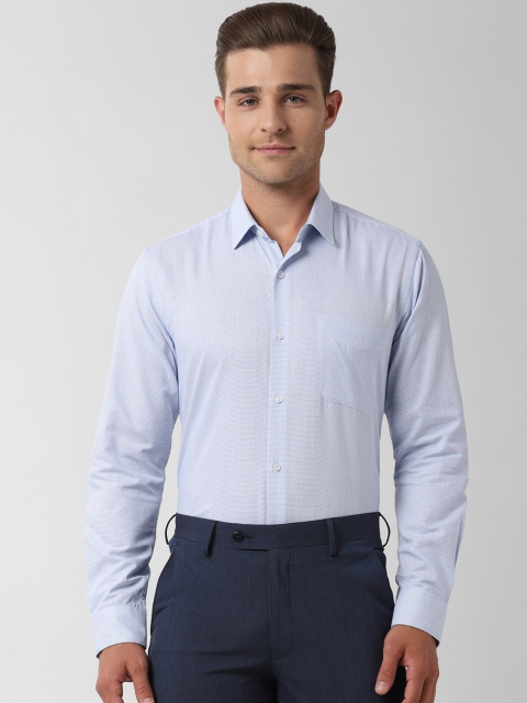 

Peter England Men Blue Regular Fit Checked Formal Shirt