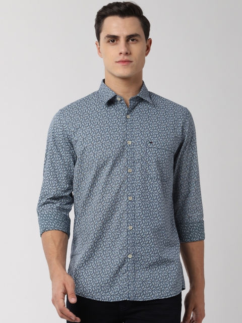 

Peter England Casuals Men Blue & White Slim Fit Printed Casual Shirt
