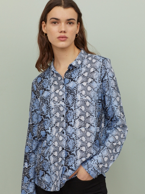 

H&M Women Blue & Black Regular Fit Snake Skin Printed Viscose Casual Shirt