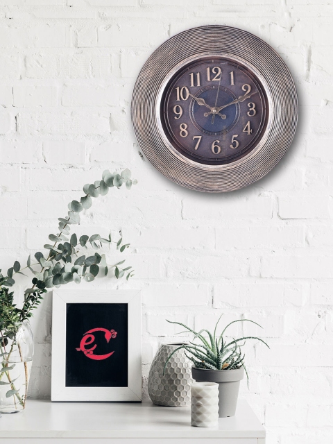 

eCraftIndia Brown & Blue Round Textured 35cm Analogue Wall Clock