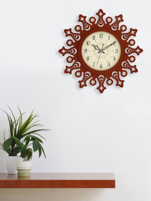 

eCraftIndia Beige Floral Solid 41cm Analogue Wall Clock