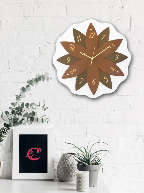 

eCraftIndia Brown & White Floral Colourblocked Analogue Wall Clock