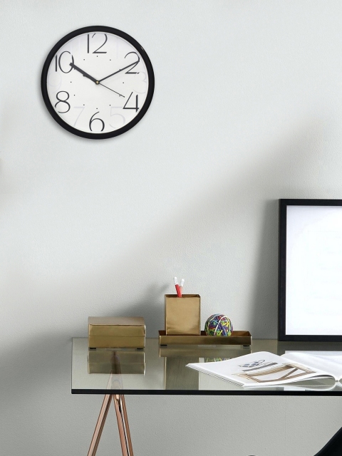 

eCraftIndia White & Black Round Solid 25 cm Analogue Wall Clock