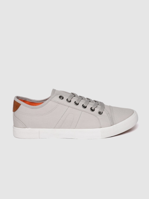 

Roadster Men Grey Solid Sneakers