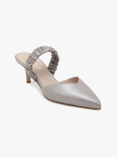 

SOFIA BALDI Women Nude-Coloured Solid Leather Pumps