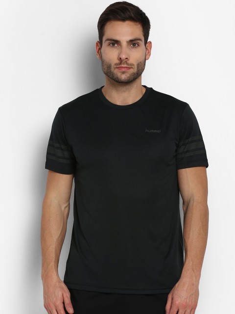 

hummel Men Black Solid Round Neck Abramo T-shirt, Green