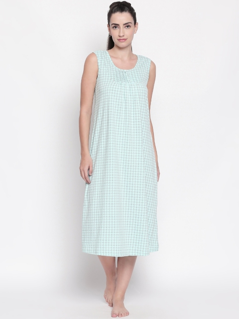 

Dreamz by Pantaloons Green & White Printed Nightdress