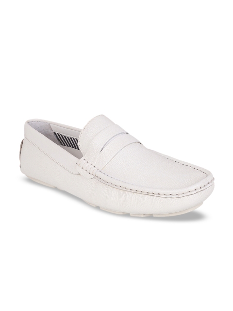 

Metro Men White Leather Driving Shoes