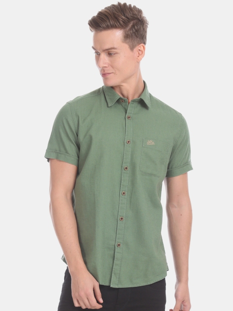 

U.S. Polo Assn. Men Green Regular Fit Solid Casual Shirt