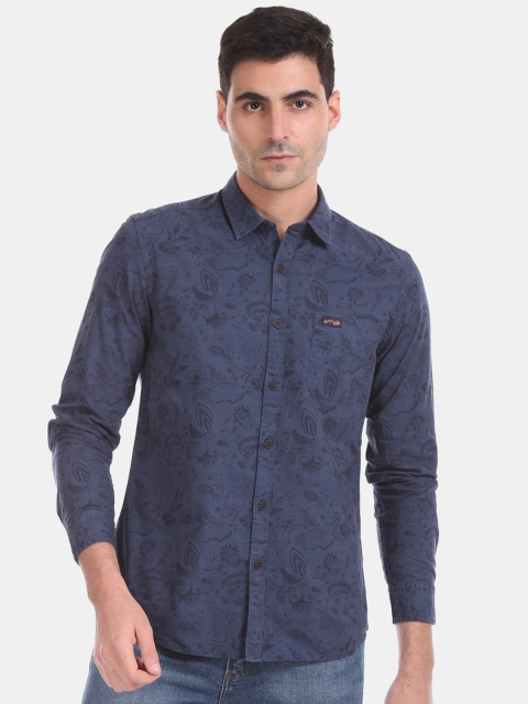 

U.S. Polo Assn. Men Blue Slim Fit Printed Casual Shirt