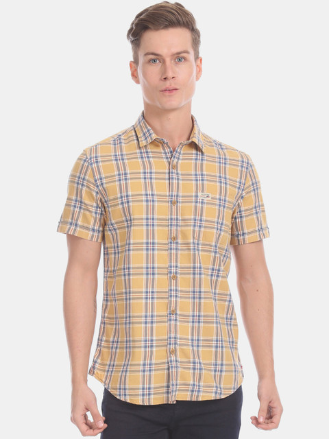 

U.S. Polo Assn. Men Yellow & Blue Regular Fit Checked Casual Shirt