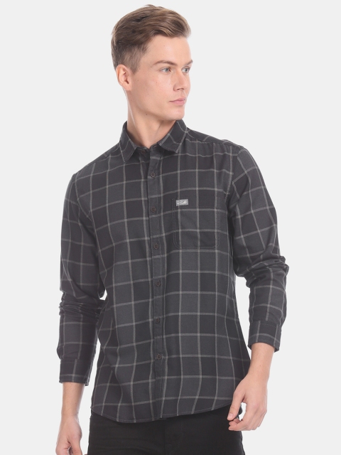 

U.S. Polo Assn. Denim Co. Men Grey Regular Fit Checked Casual Shirt