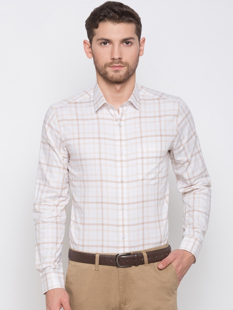 

Globus Men Beige & White Regular Fit Checked Formal Shirt