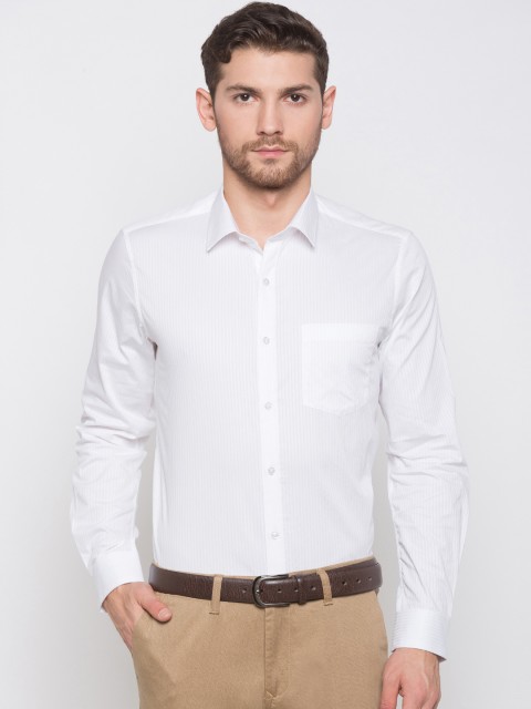 

Globus Men White Regular Fit Striped Formal Shirt