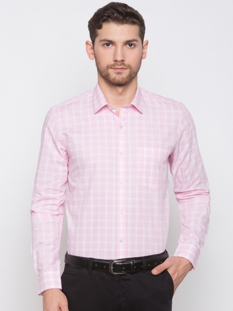 

Globus Men Pink Regular Fit Checked Formal Shirt