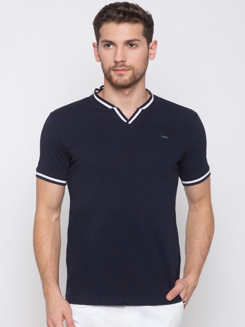 

Globus Men Navy Blue Solid Cotton Henley Neck T-shirt