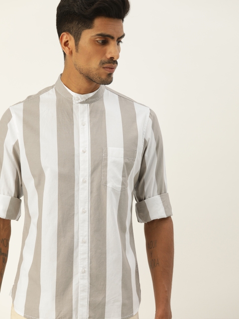 

ether Men Grey & White Regular Fit Striped Casual Shirt