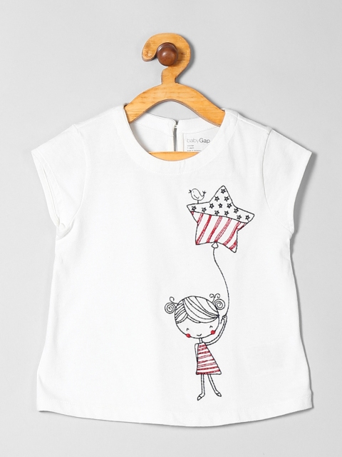 

GAP Boys White Printed Round Neck T-shirt