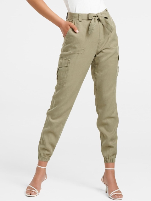 

Forever New Women Green Regular Fit Solid Cargos