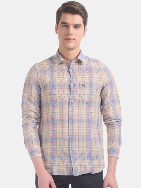 

Arrow Sport Men Beige & Blue Slim Fit Checked Casual Shirt