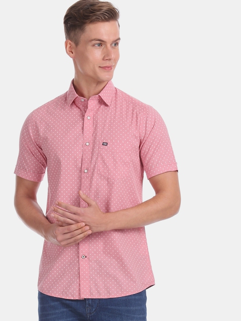 

Arrow Men Pink & White Slim Fit Printed Casual Shirt