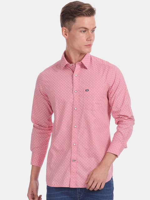 

Arrow Sport Men Pink & White Slim Fit Printed Casual Shirt