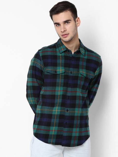 

AMERICAN EAGLE OUTFITTERS Men Green & Navy Blue Regular Fit Checked Casual Shirt