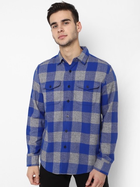

AMERICAN EAGLE OUTFITTERS Men Blue & Grey Regular Fit Checked Casual Shirt