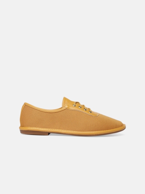

Mast & Harbour Women Mustard Yellow Oxfords