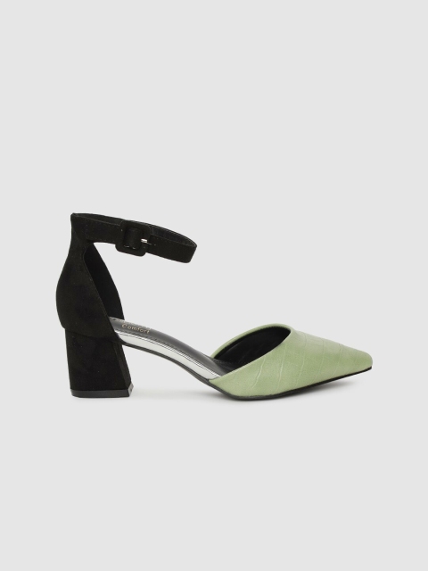

DressBerry Women Green & Black Colourblocked Pumps