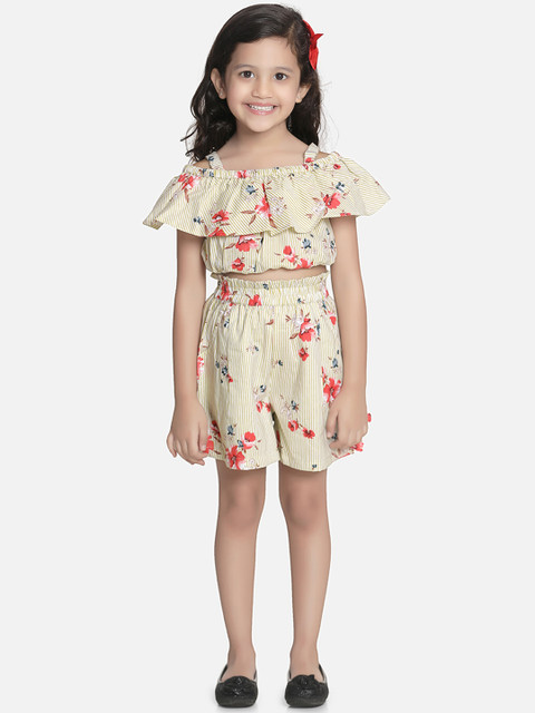 

LilPicks Girls Green & White Floral Printed Top with Shorts