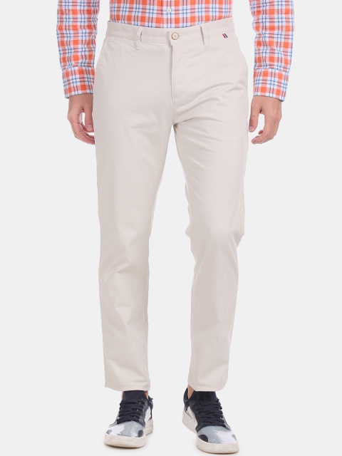 

U.S. Polo Assn. Men Beige Slim Fit Solid Regular Trousers