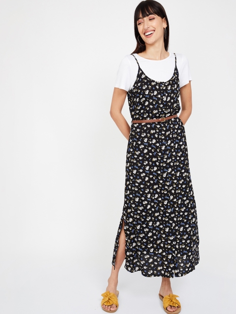 

Bossini Women Black & White Printed Fit and Flare Dress