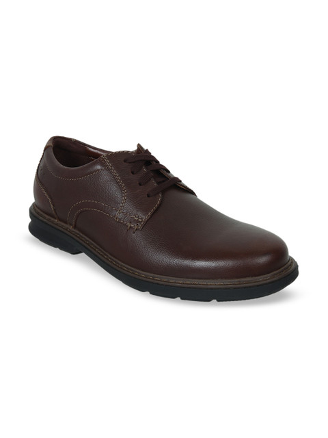 

Clarks Men Brown Derbys