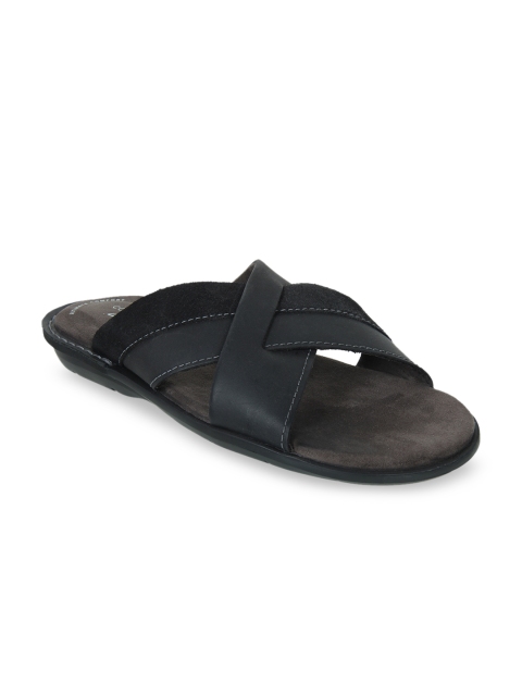 

Clarks Men Black Comfort Sandals
