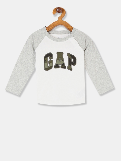 

GAP Boys White Colourblocked Round Neck T-shirt