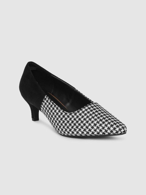 

her by invictus Women Black & White Houndstooth Printed Pumps