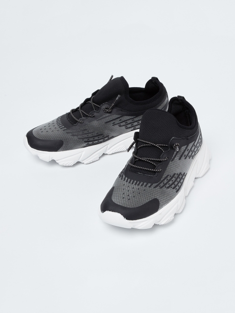 

Fame Forever by Lifestyle Boys Black Sneakers