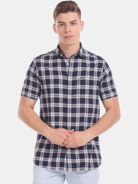 

Arrow Sport Men Navy Blue & White Slim Fit Checked Casual Shirt