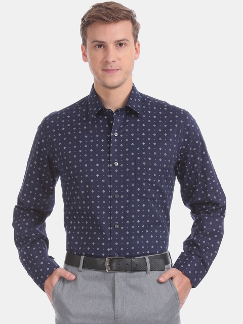 

Arrow Men Blue Regular Fit Printed Formal Shirt
