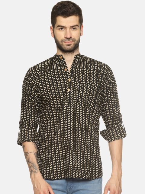 

PAROKSH Men Black & Beige Printed Straight Kurta