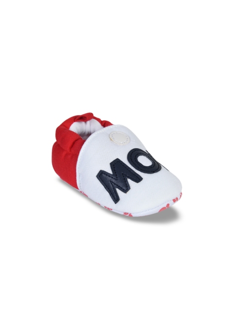 

Kiwi Boys White & Red Slip-On Sneakers