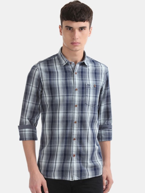 

Arrow Men Navy Blue & Grey Slim Fit Checked Casual Shirt