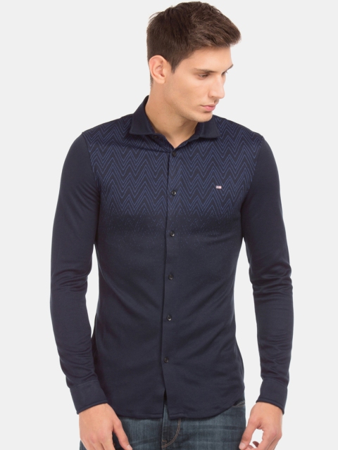 

Arrow Sport Men Navy Blue Regular Fit Ombre Chevron Printed Casual Shirt