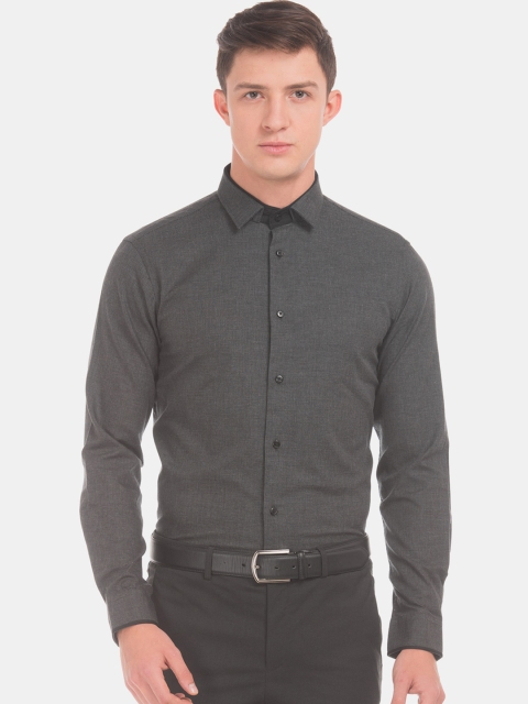 

Arrow Men Grey Slim Fit Self Design Casual Shirt