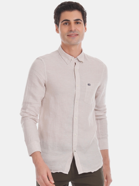 

Arrow Men Beige Slim Fit Solid Linen Casual Shirt