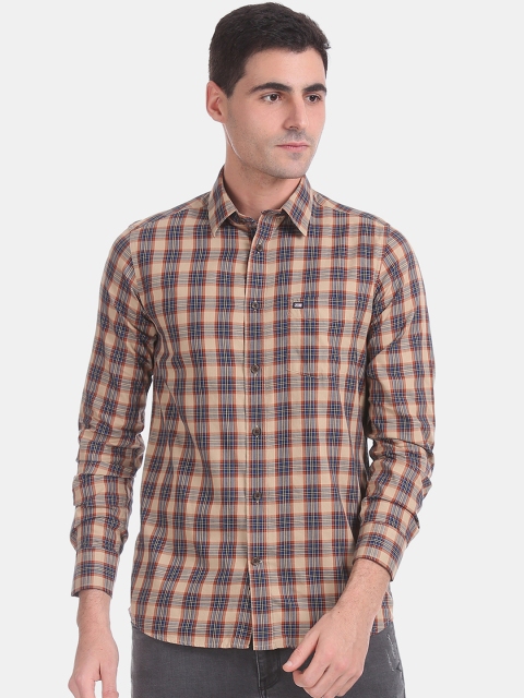 

Arrow Sport Men Beige & Navy Blue Slim Fit Checked Casual Shirt